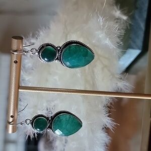 🎁 Double Stone Green Onyx & Synthetic Emerald Dangle Earrings NEW